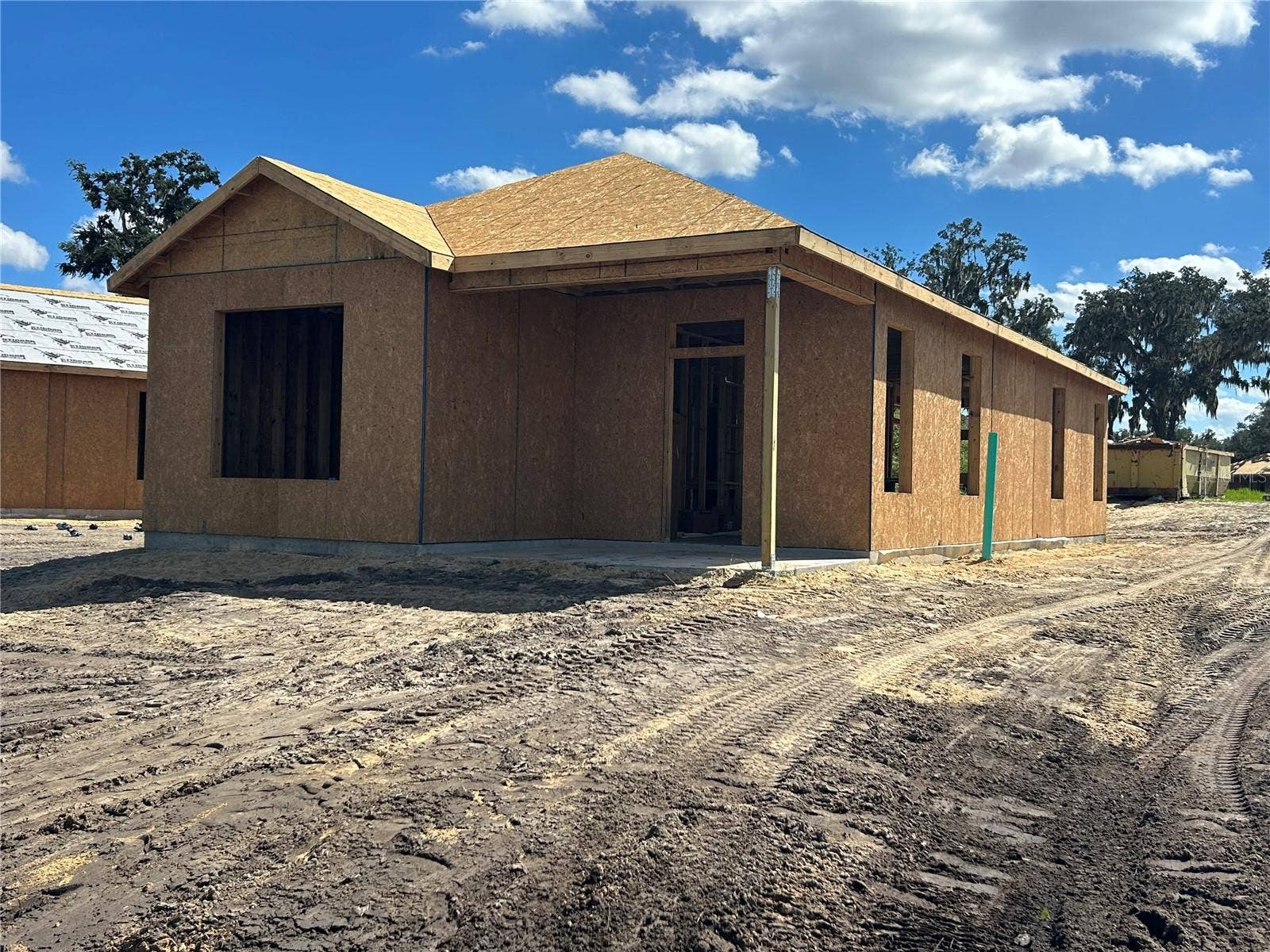 12025 LAKESHORE WAY, Oxford, FL 34484 Under Construction