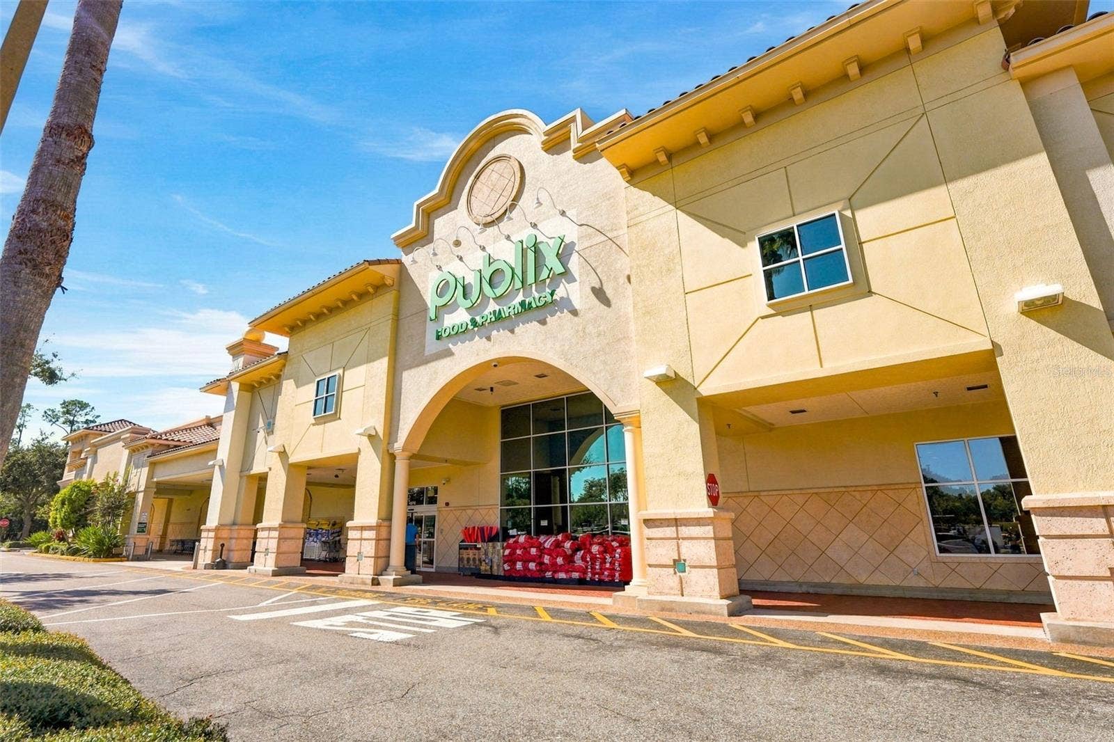 105 FOREST STREET, Windermere, FL 34786 105 FOREST STREET, Windermere, FL 34786
