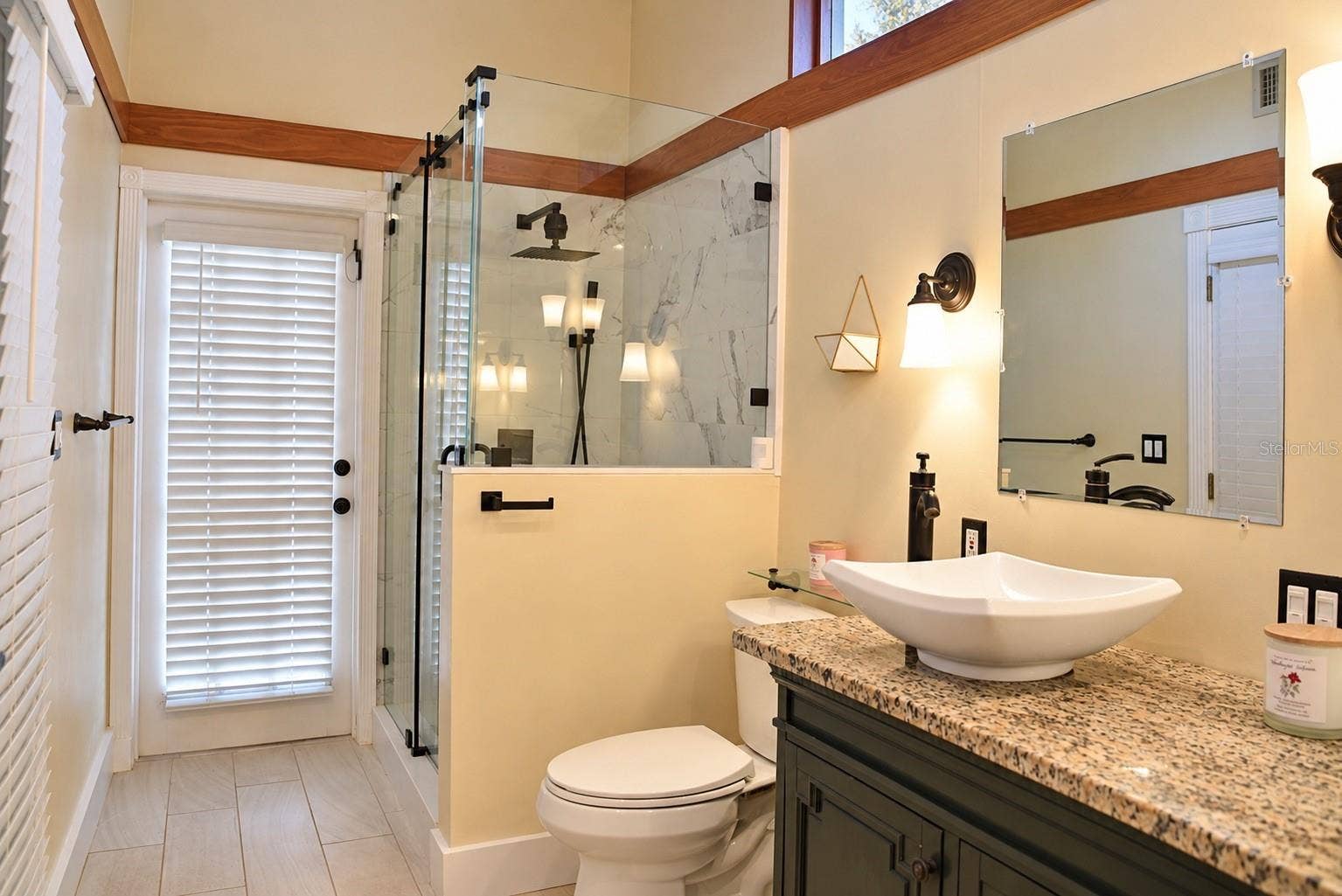 6526 3RD AVENUE S, St Petersburg, FL 33707 6526 3RD AVENUE S, St Petersburg, FL 33707