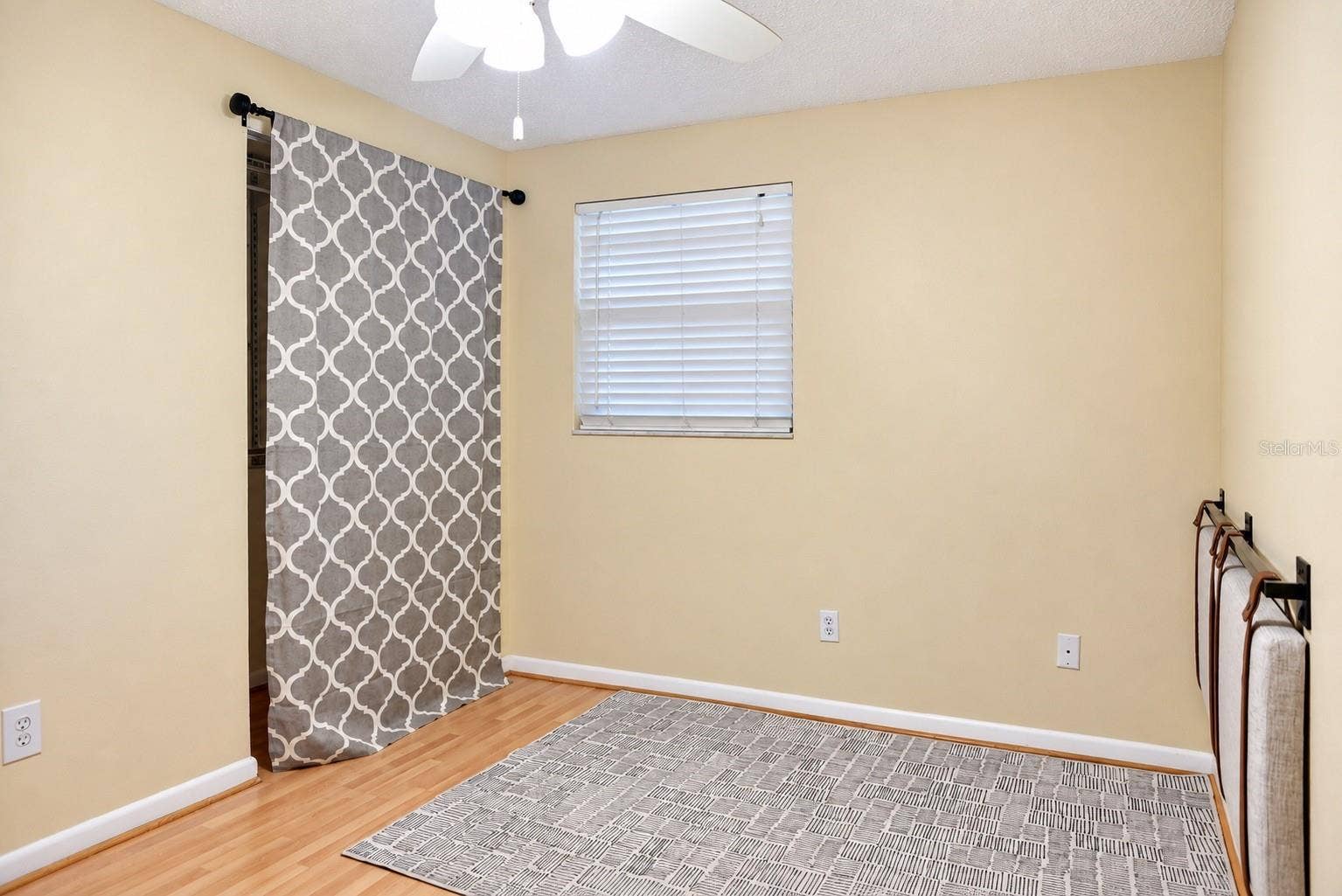 6526 3RD AVENUE S, St Petersburg, FL 33707 6526 3RD AVENUE S, St Petersburg, FL 33707