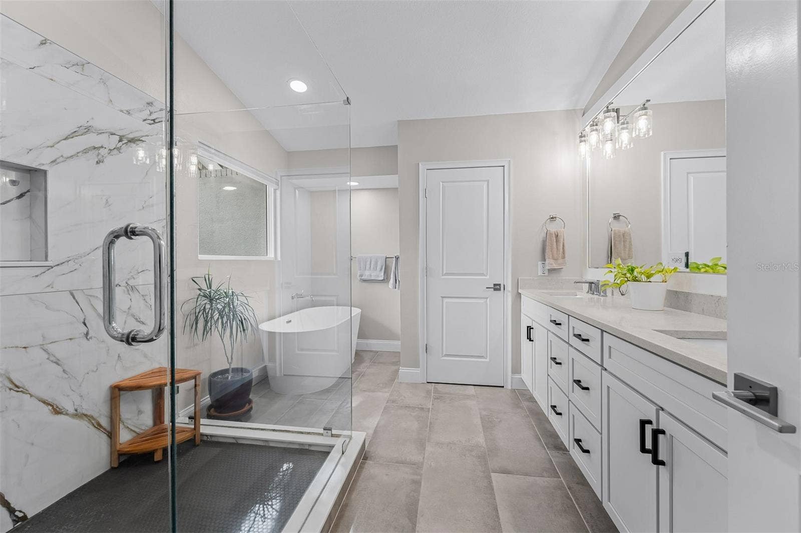 2001 HIDDEN PINE LANE, Apopka, FL 32712