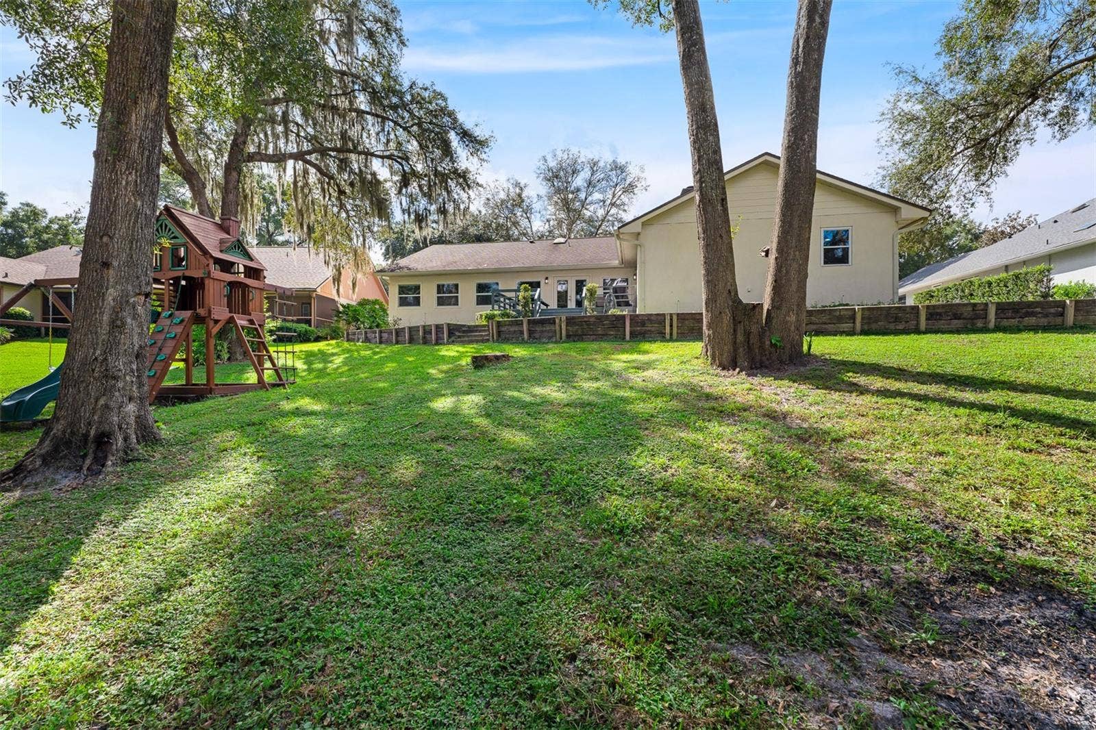 2001 HIDDEN PINE LANE, Apopka, FL 32712