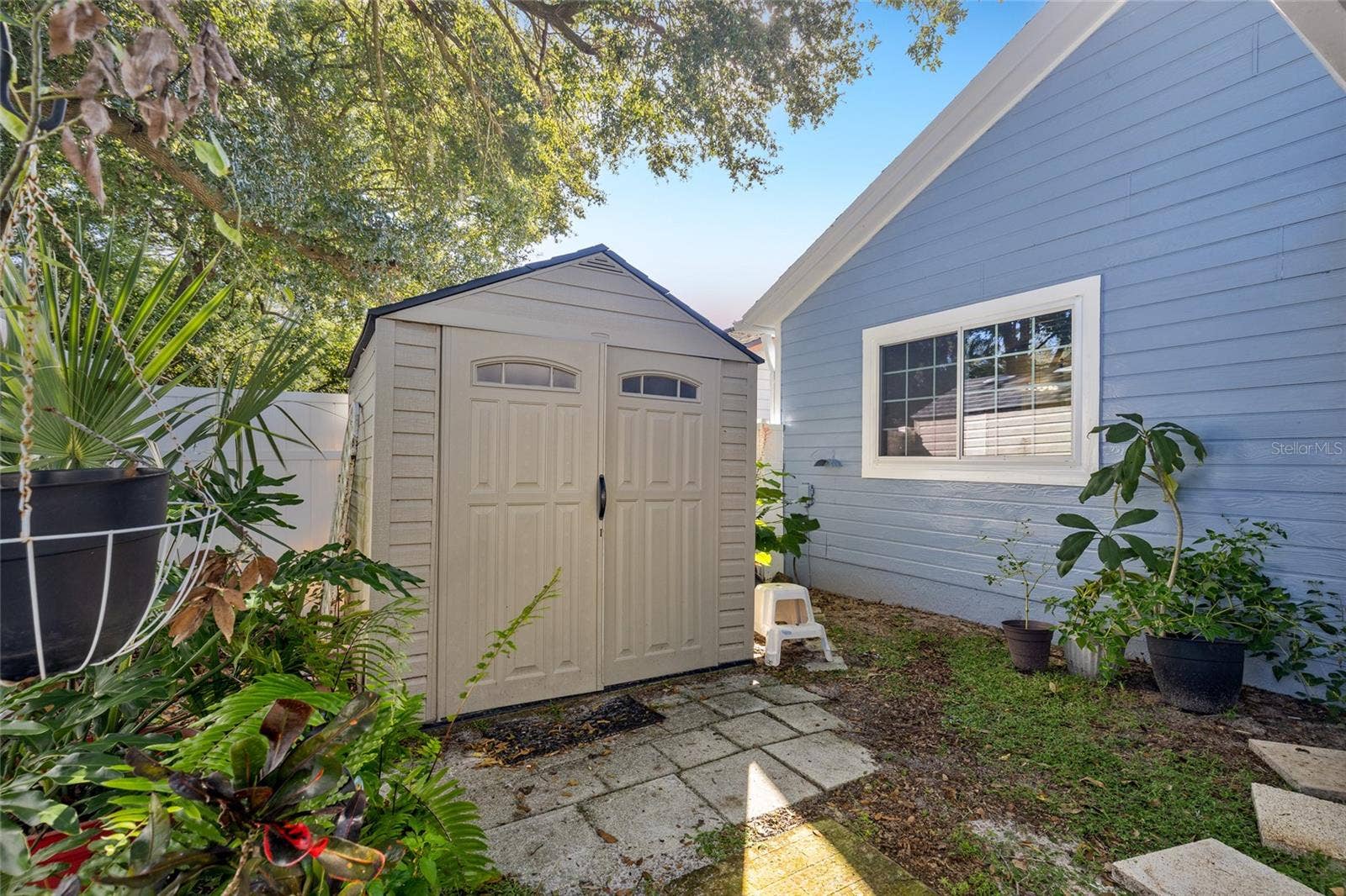 577 PORTLAND CIRCLE, Apopka, FL 32703