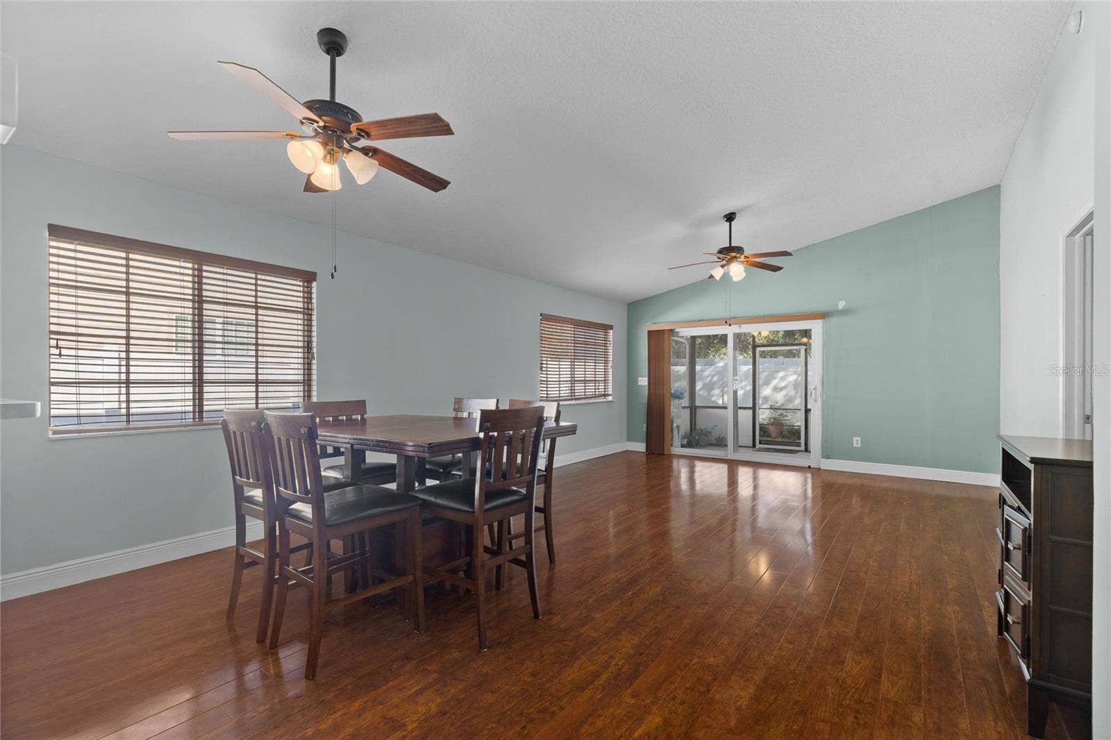 577 PORTLAND CIRCLE, Apopka, FL 32703