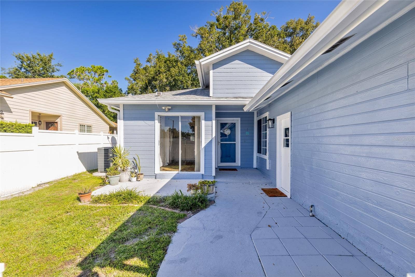 577 PORTLAND CIRCLE, Apopka, FL 32703