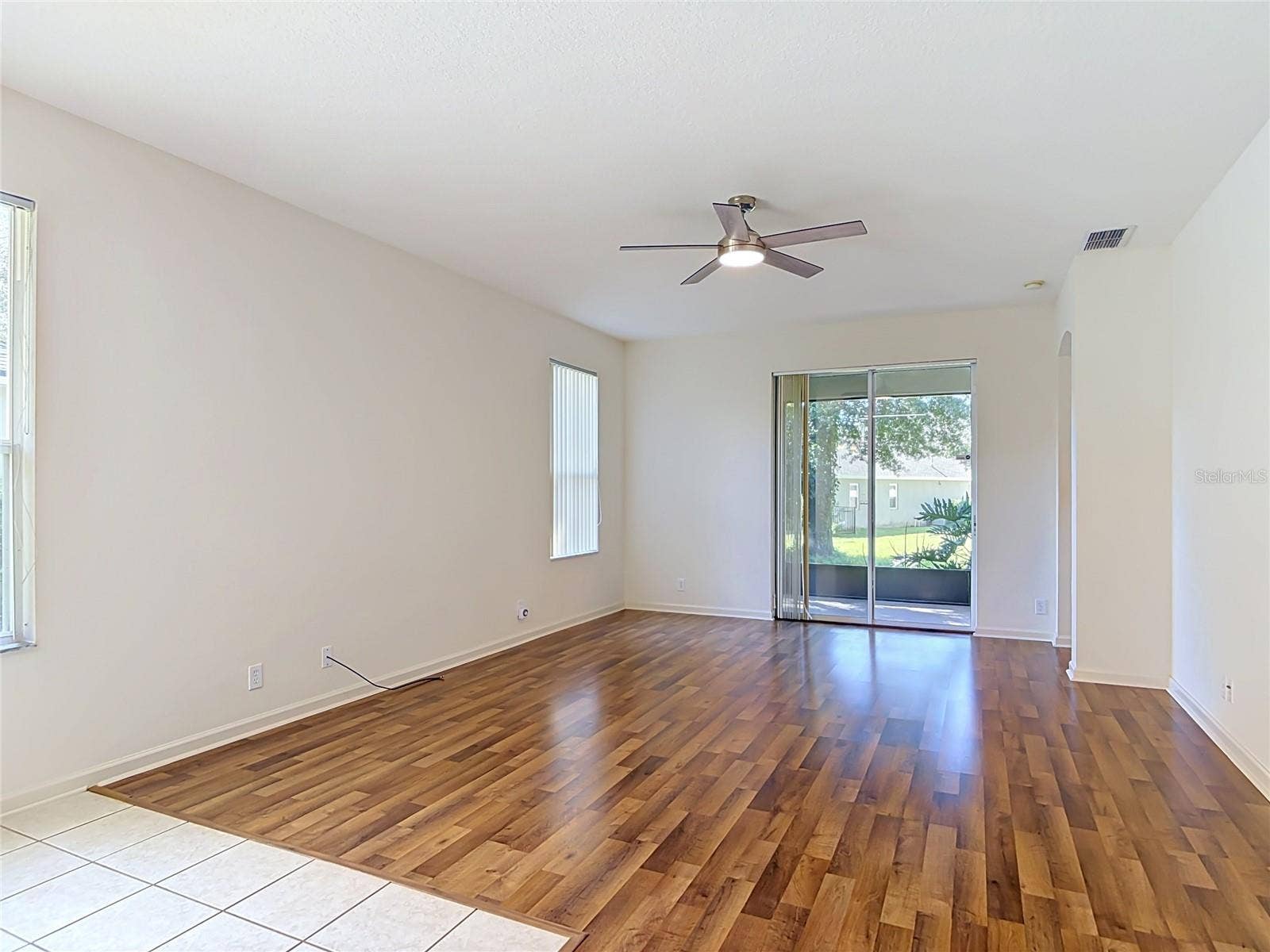 105 RIDGEWAY, Deland, FL 32724 Family Room