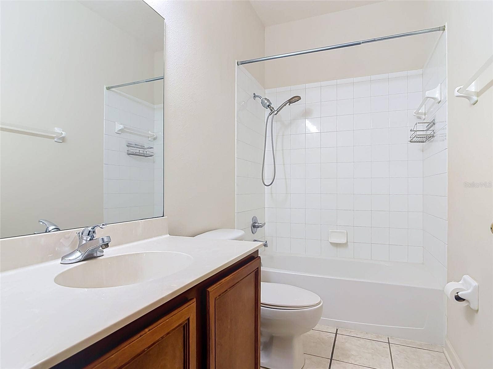 105 RIDGEWAY, Deland, FL 32724 2nd Bath