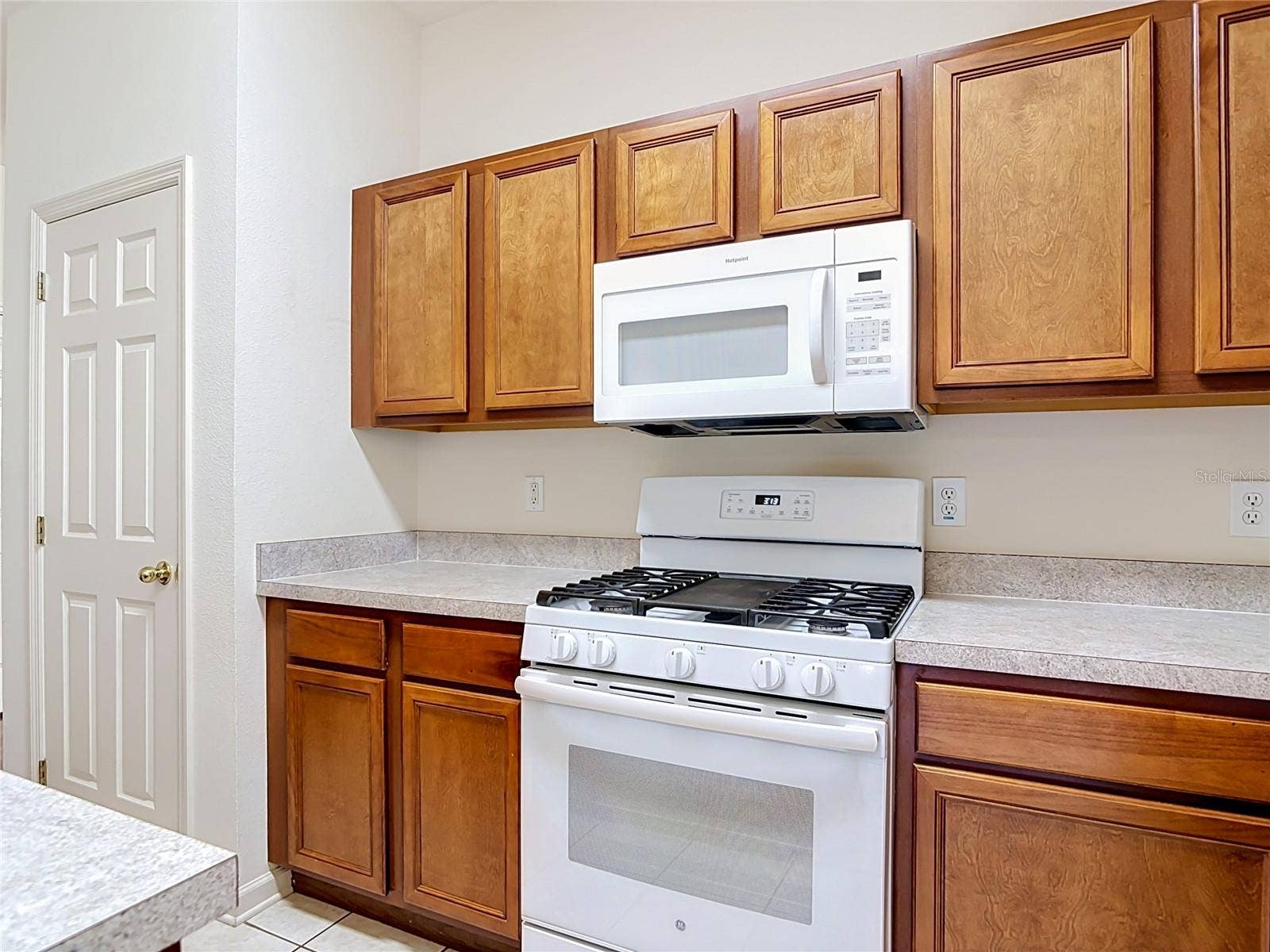 105 RIDGEWAY, Deland, FL 32724 105 RIDGEWAY, Deland, FL 32724
