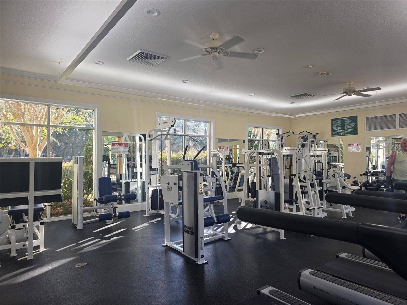 105 RIDGEWAY, Deland, FL 32724 Gym