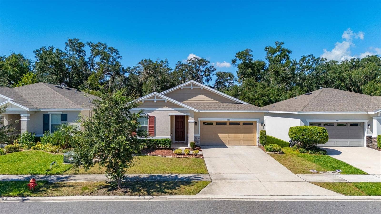 5240 MEADOW SONG DRIVE, Okahumpka, FL 34762 5240 MEADOW SONG DRIVE, Okahumpka, FL 34762