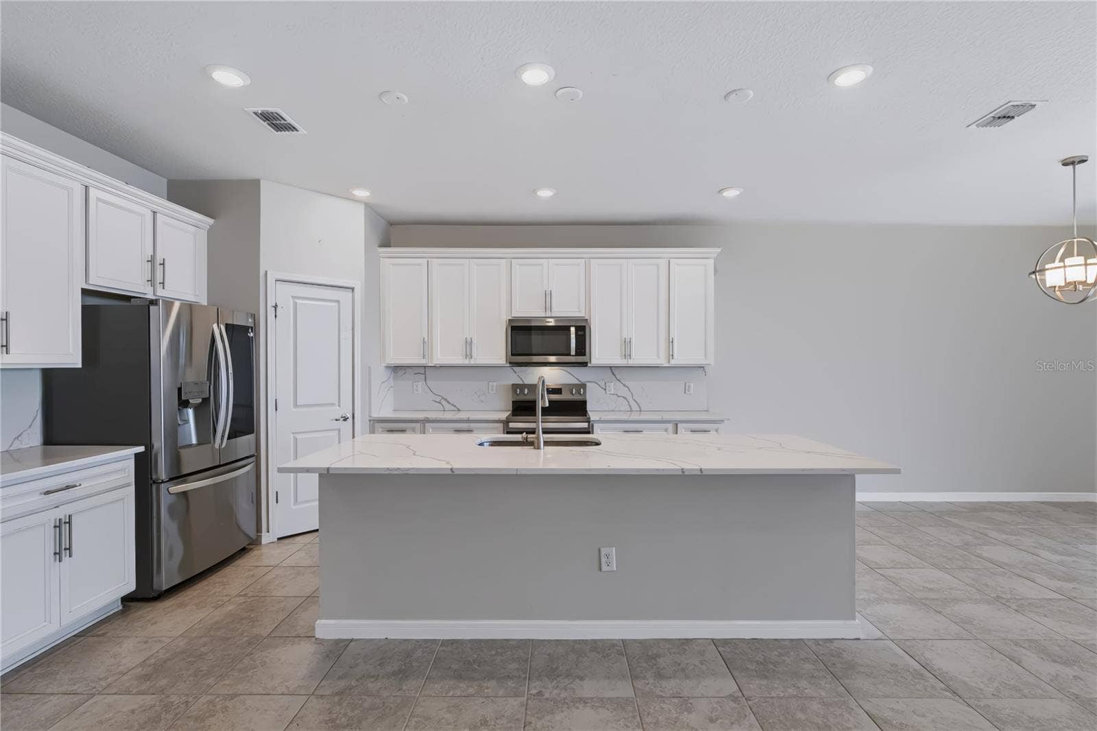 5214 NORTHERN FLICKER DRIVE, St Cloud, FL 34771 5214 NORTHERN FLICKER DRIVE, St Cloud, FL 34771