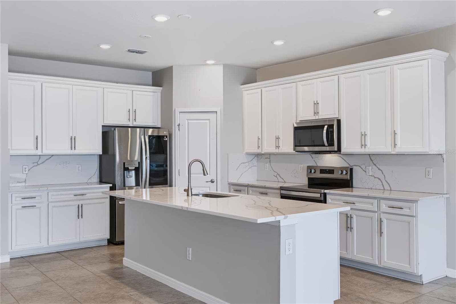 5214 NORTHERN FLICKER DRIVE, St Cloud, FL 34771 5214 NORTHERN FLICKER DRIVE, St Cloud, FL 34771