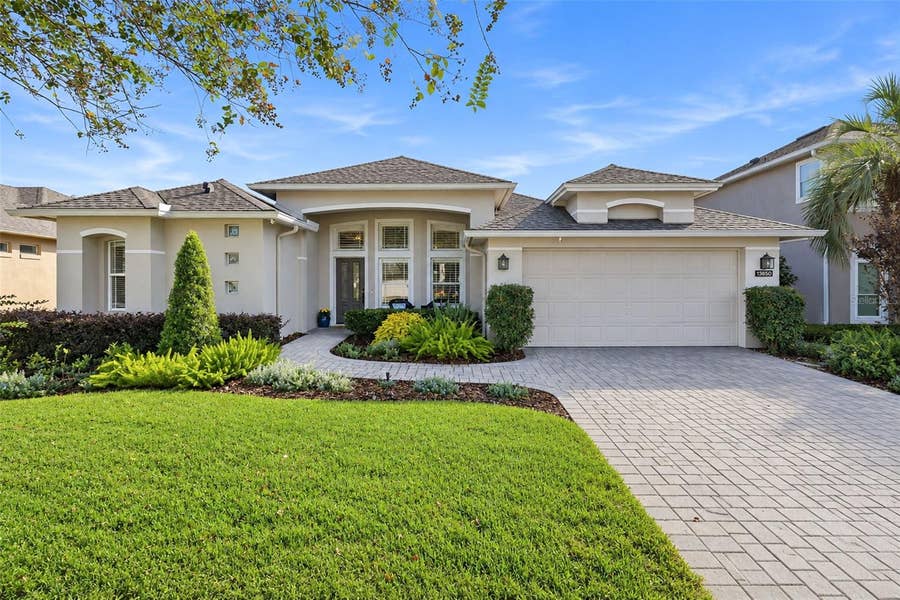 Property photo for 13850 BLUEWATER CIRCLE, Orlando, FL