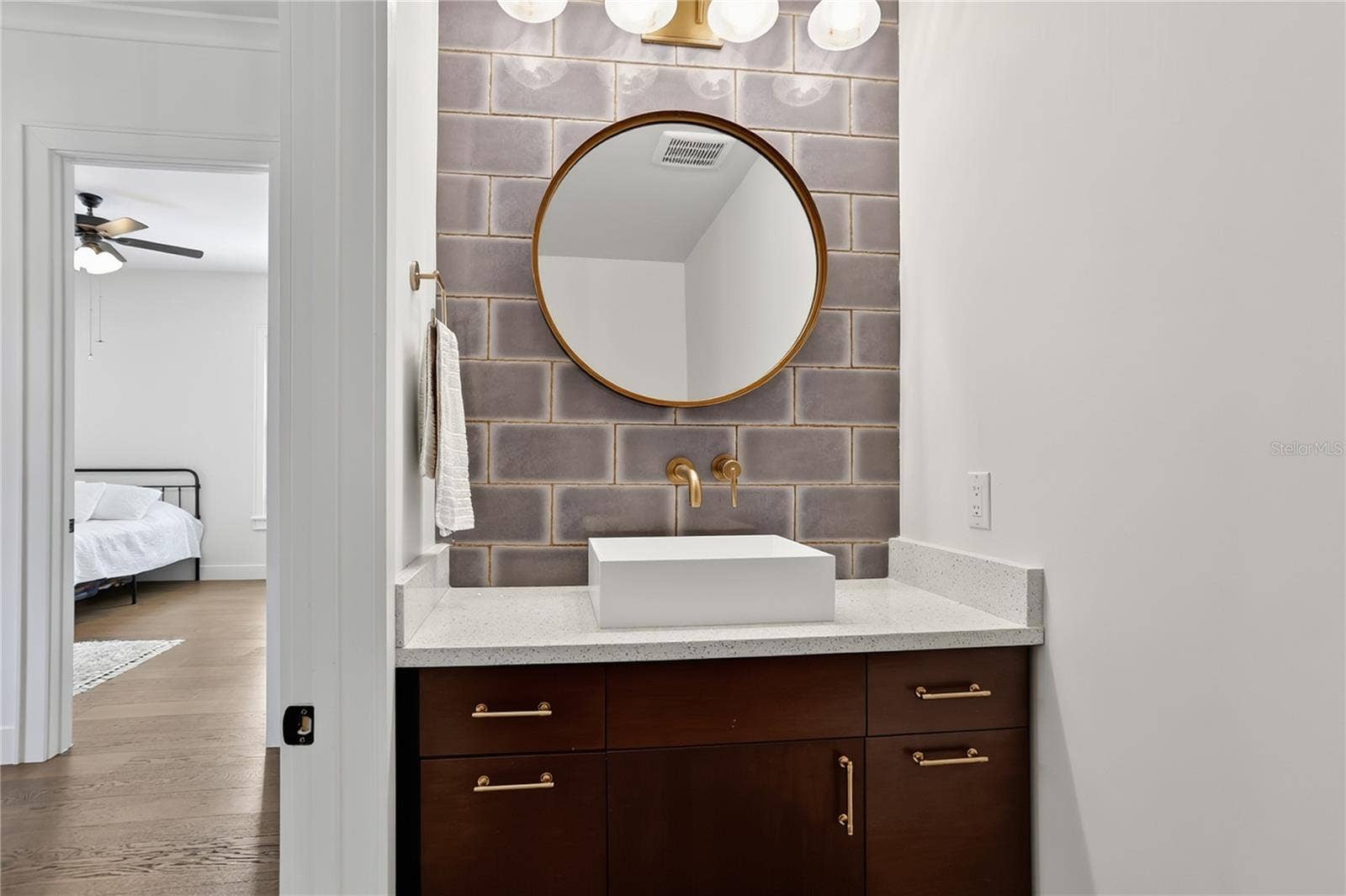 Powder Bath