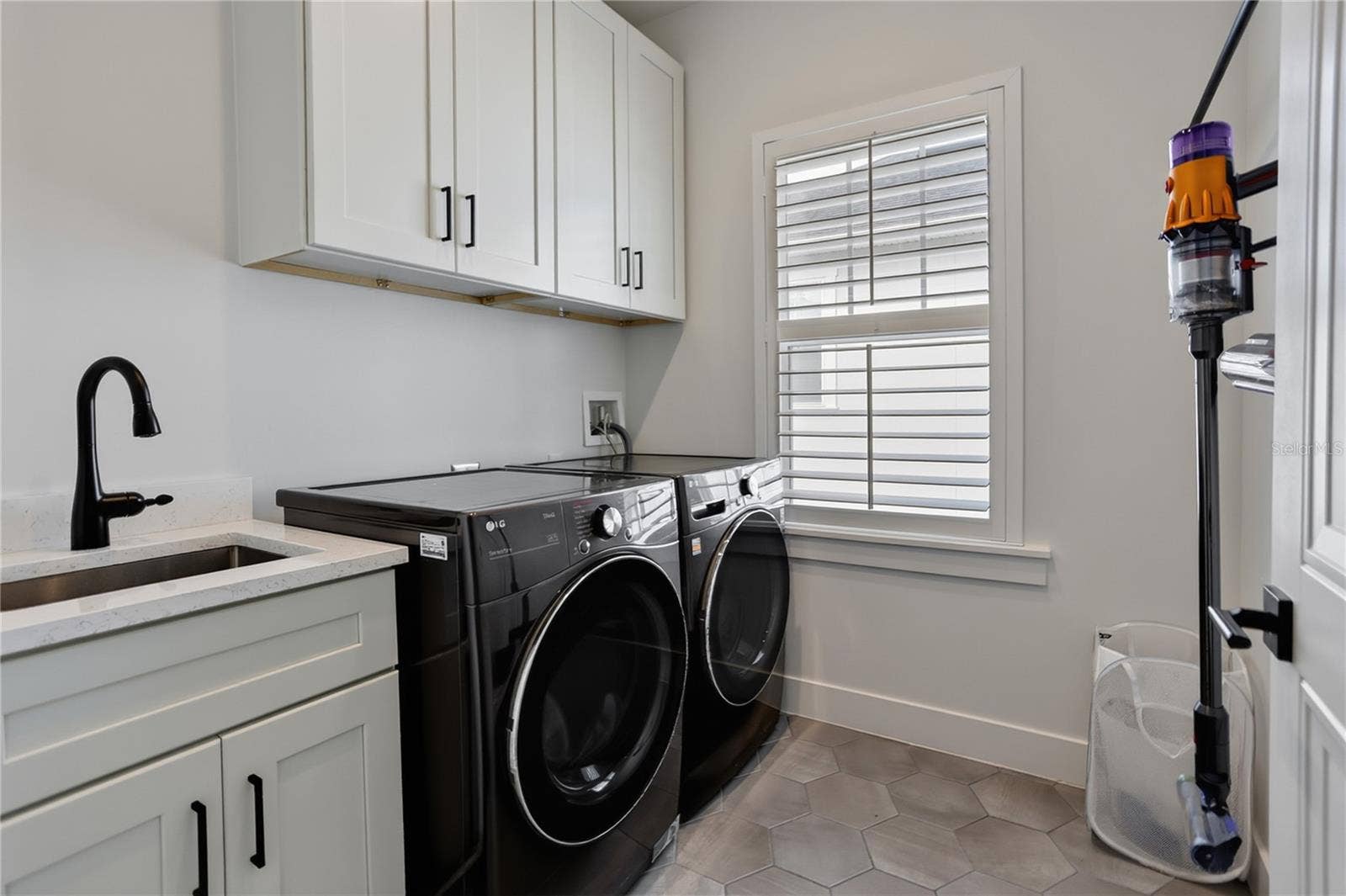 Laundry (upstairs)