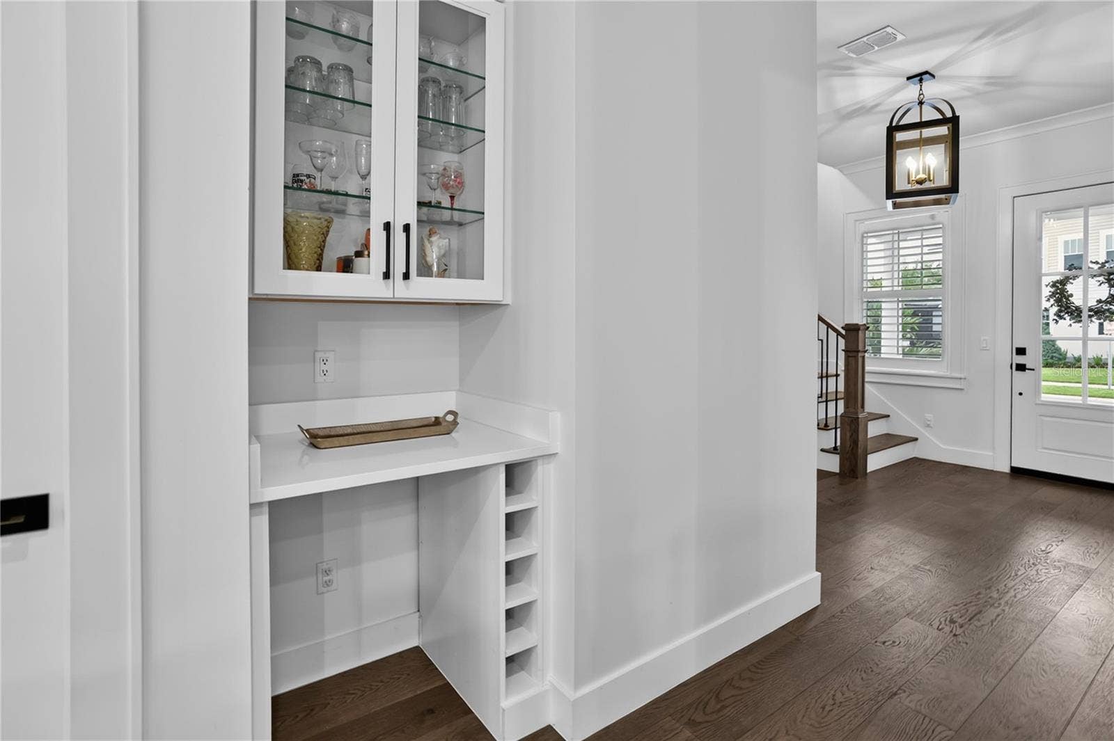 Dry Bar
