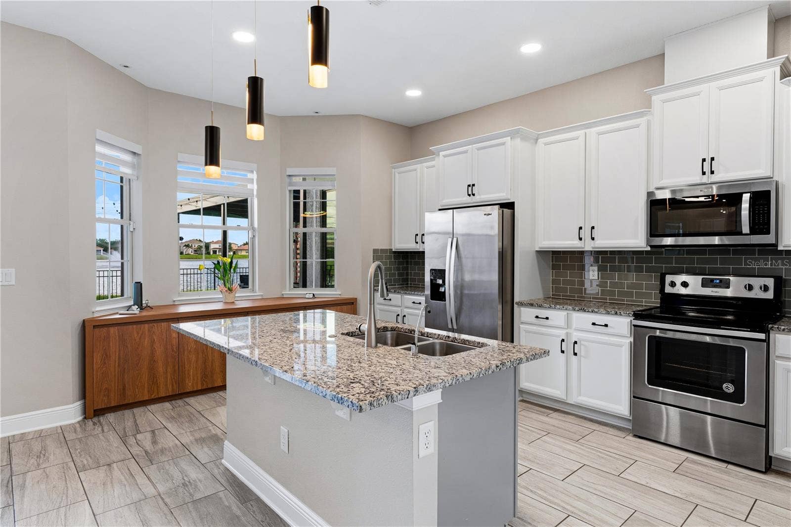 10431 SIDDINGTON DRIVE, Orlando, FL 32832 10431 SIDDINGTON DRIVE, Orlando, FL 32832