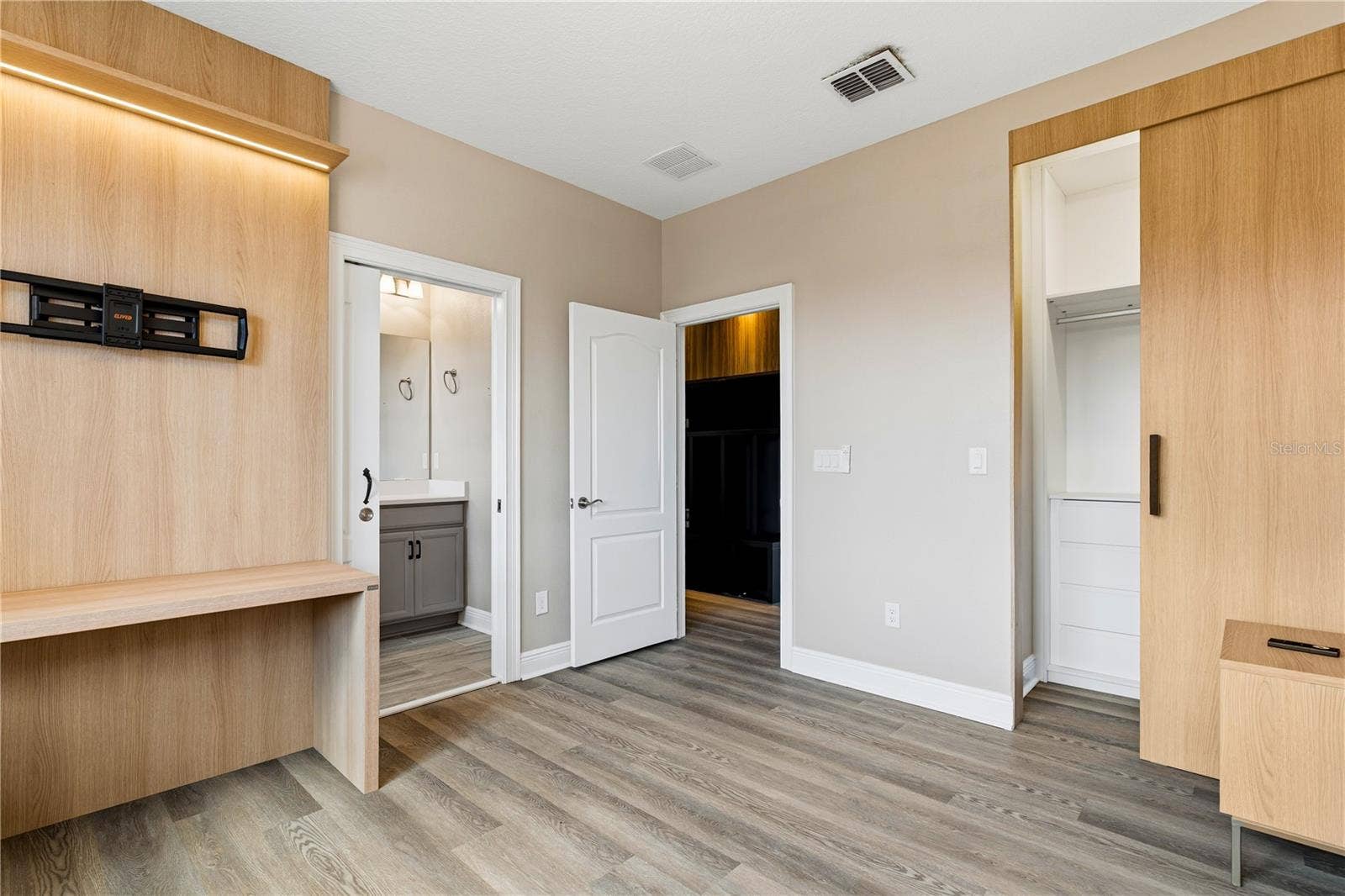 10431 SIDDINGTON DRIVE, Orlando, FL 32832 10431 SIDDINGTON DRIVE, Orlando, FL 32832