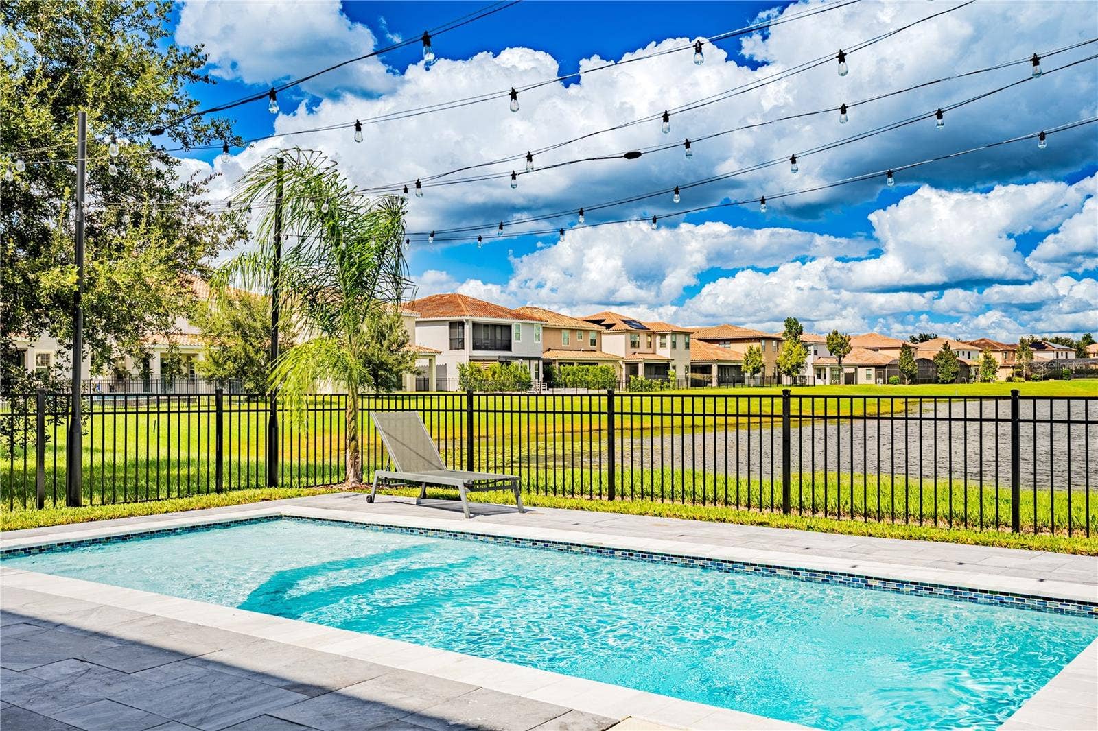 10431 SIDDINGTON DRIVE, Orlando, FL 32832 10431 SIDDINGTON DRIVE, Orlando, FL 32832