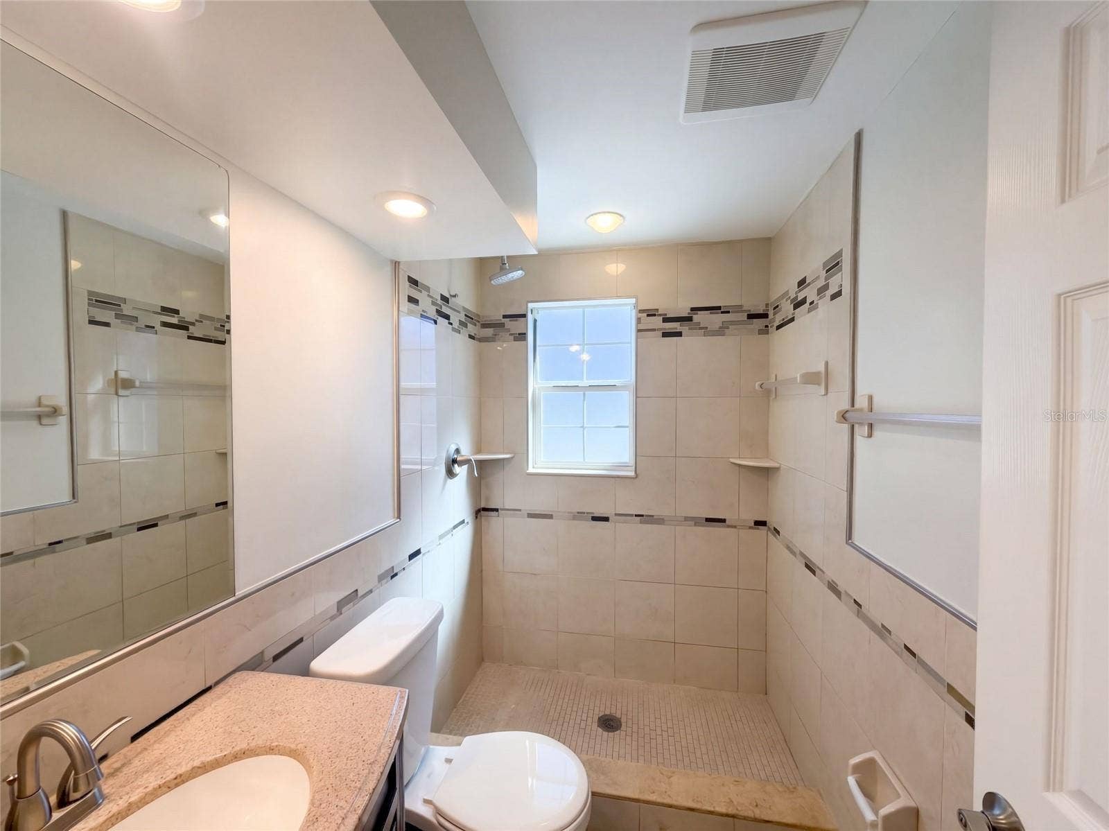 645 10TH PLACE, Safety Harbor, FL 34695 645 10TH PLACE, Safety Harbor, FL 34695