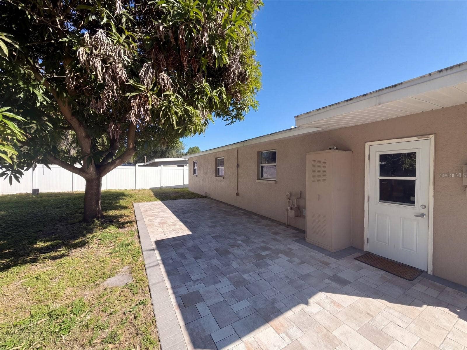 645 10TH PLACE, Safety Harbor, FL 34695 645 10TH PLACE, Safety Harbor, FL 34695