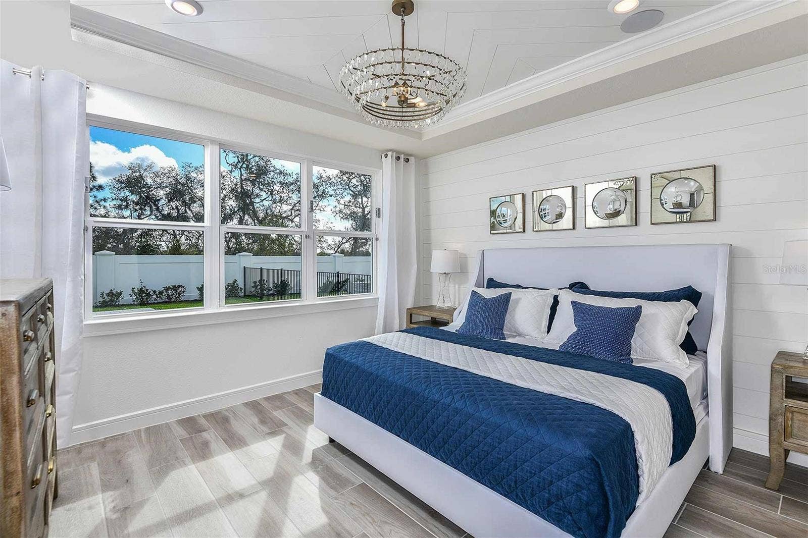 6541 WHITE WILLOW COURT, St Cloud, FL 34771 Model Home Design Only. Pictures and furnishings are for illustrative purposes only. Elevations, colors and options may vary. Furniture is for model home staging only.