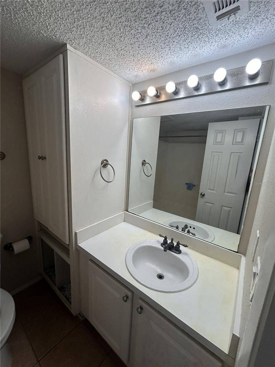 Altamonte Springs, FL 32701 Altamonte Springs, FL 32701