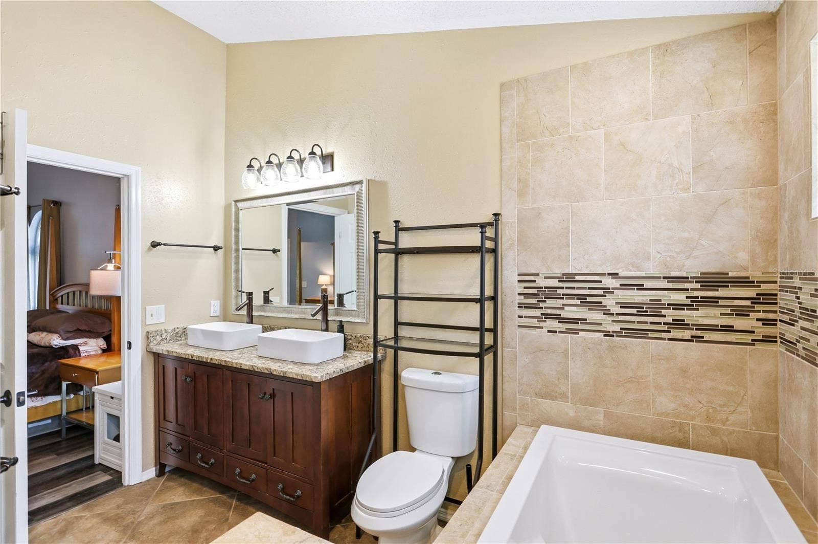 1064 KELLY CREEK CIRCLE, Oviedo, FL 32765 1064 KELLY CREEK CIRCLE, Oviedo, FL 32765