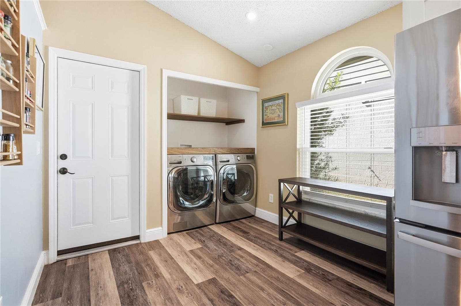 1064 KELLY CREEK CIRCLE, Oviedo, FL 32765 1064 KELLY CREEK CIRCLE, Oviedo, FL 32765