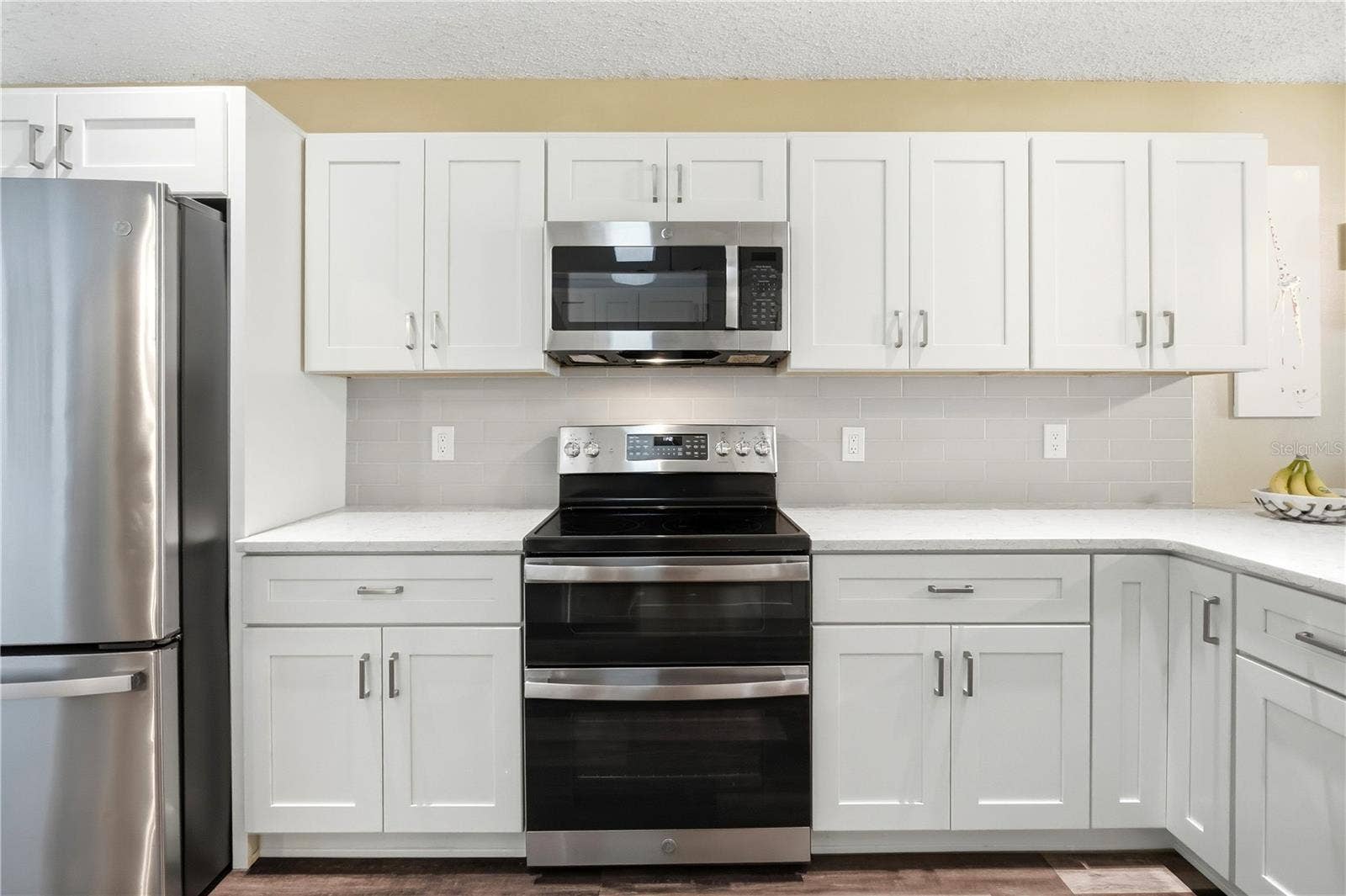 1064 KELLY CREEK CIRCLE, Oviedo, FL 32765 1064 KELLY CREEK CIRCLE, Oviedo, FL 32765
