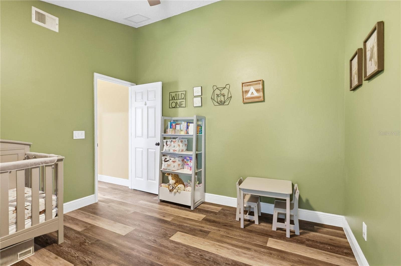 1064 KELLY CREEK CIRCLE, Oviedo, FL 32765 1064 KELLY CREEK CIRCLE, Oviedo, FL 32765