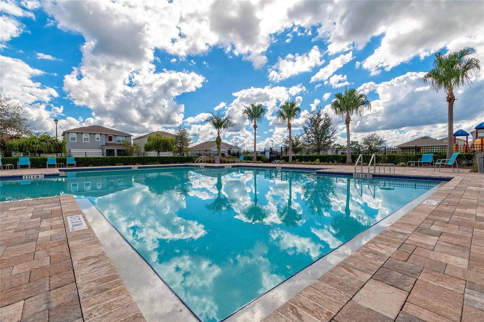 3812 SWANFALLS TERRACE, Sanford, FL 32771 Community Pool