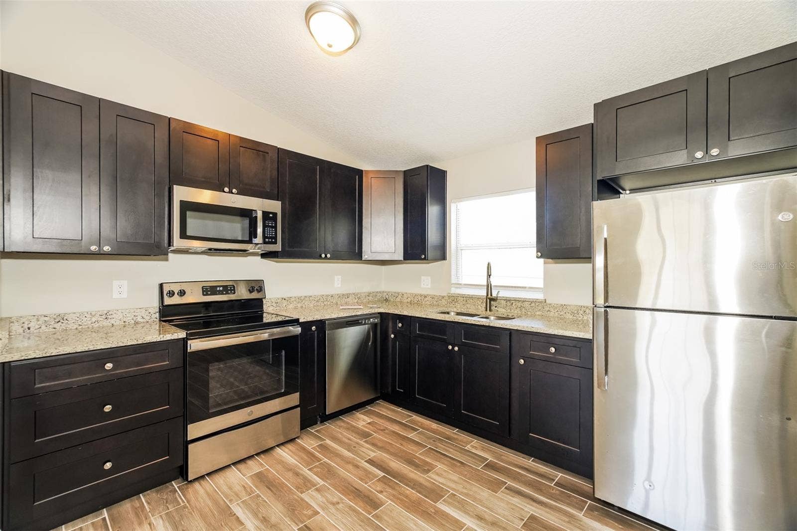 844 JARNAC DRIVE, Kissimmee, FL 34759 844 JARNAC DRIVE, Kissimmee, FL 34759