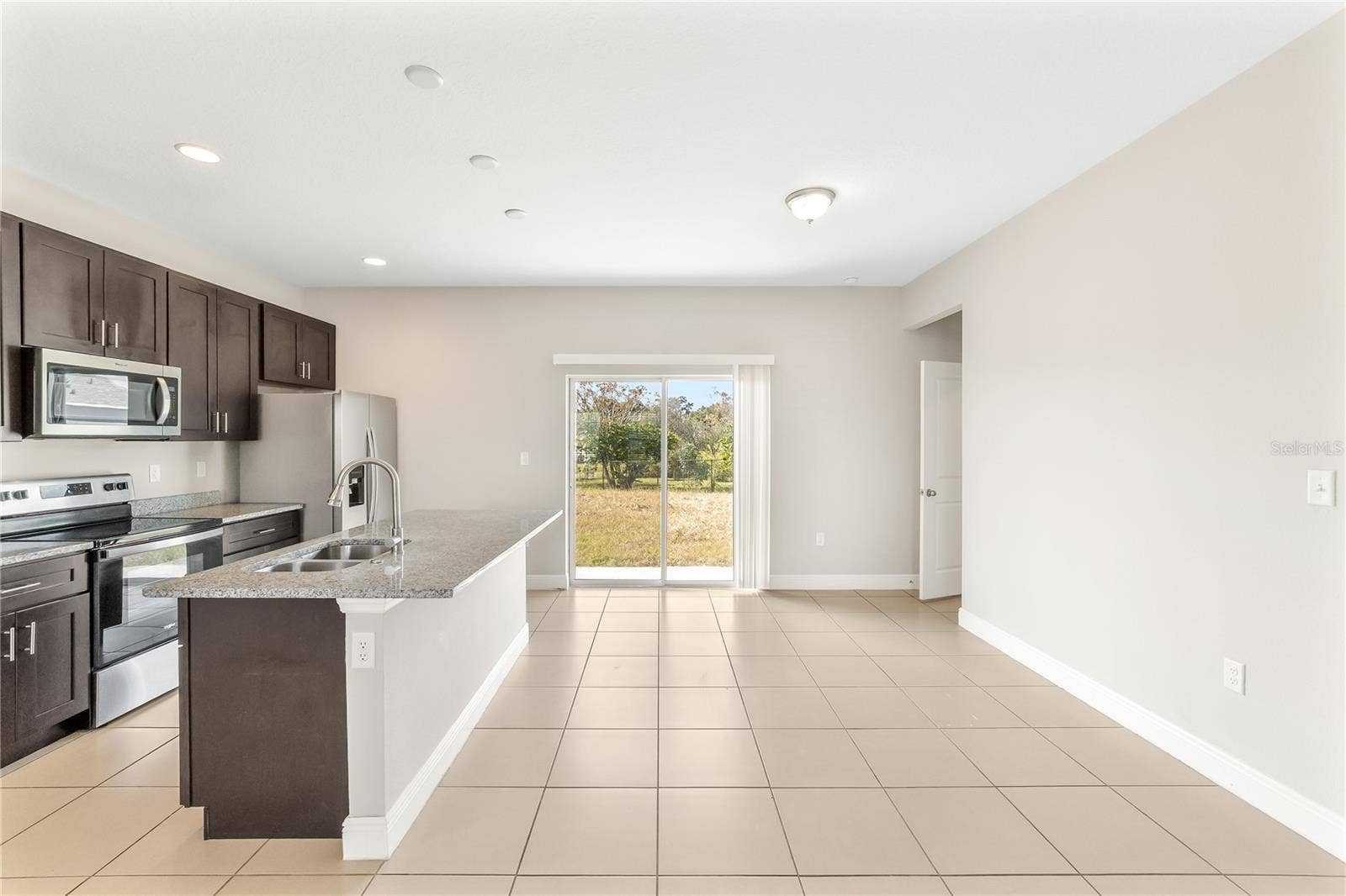 1910 LAKEVIEW LANE, Poinciana, FL 34759