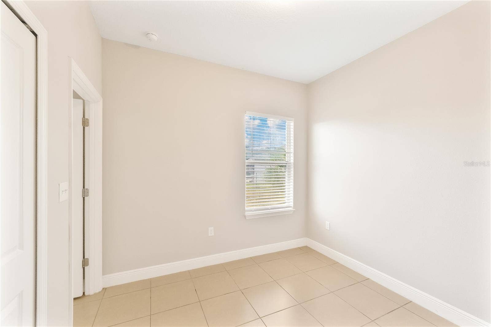 1910 LAKEVIEW LANE, Poinciana, FL 34759
