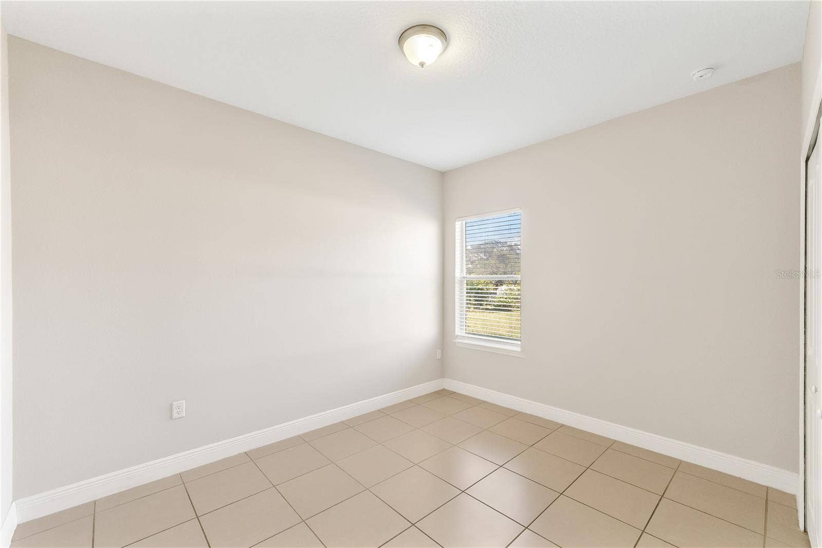 1910 LAKEVIEW LANE, Poinciana, FL 34759