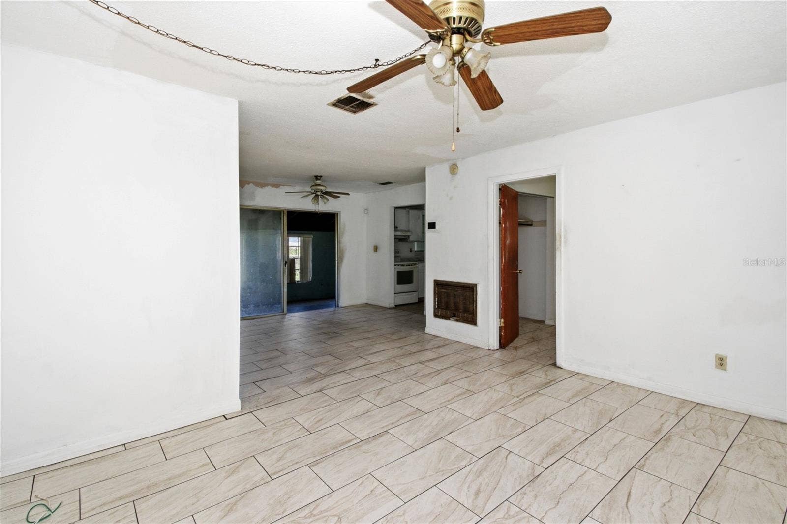 4205 SOLOMON DRIVE, Orlando, FL 32811