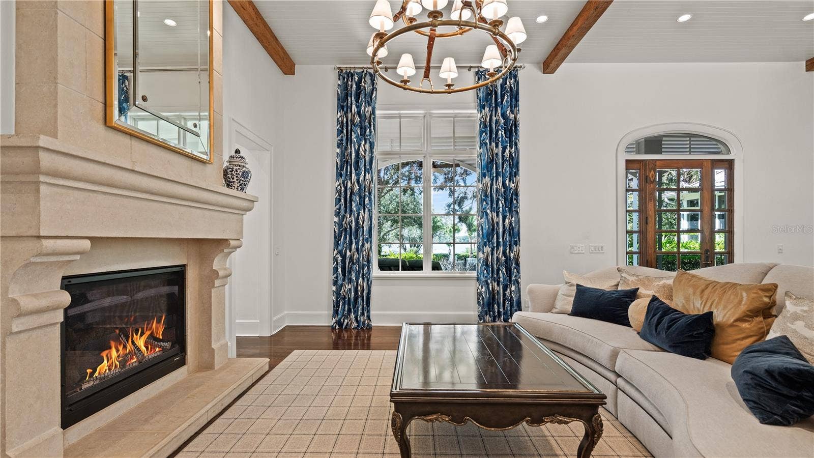 651 OLD EUSTIS ROAD, Mount Dora, FL 32757 Living Room (furniture negotiable)