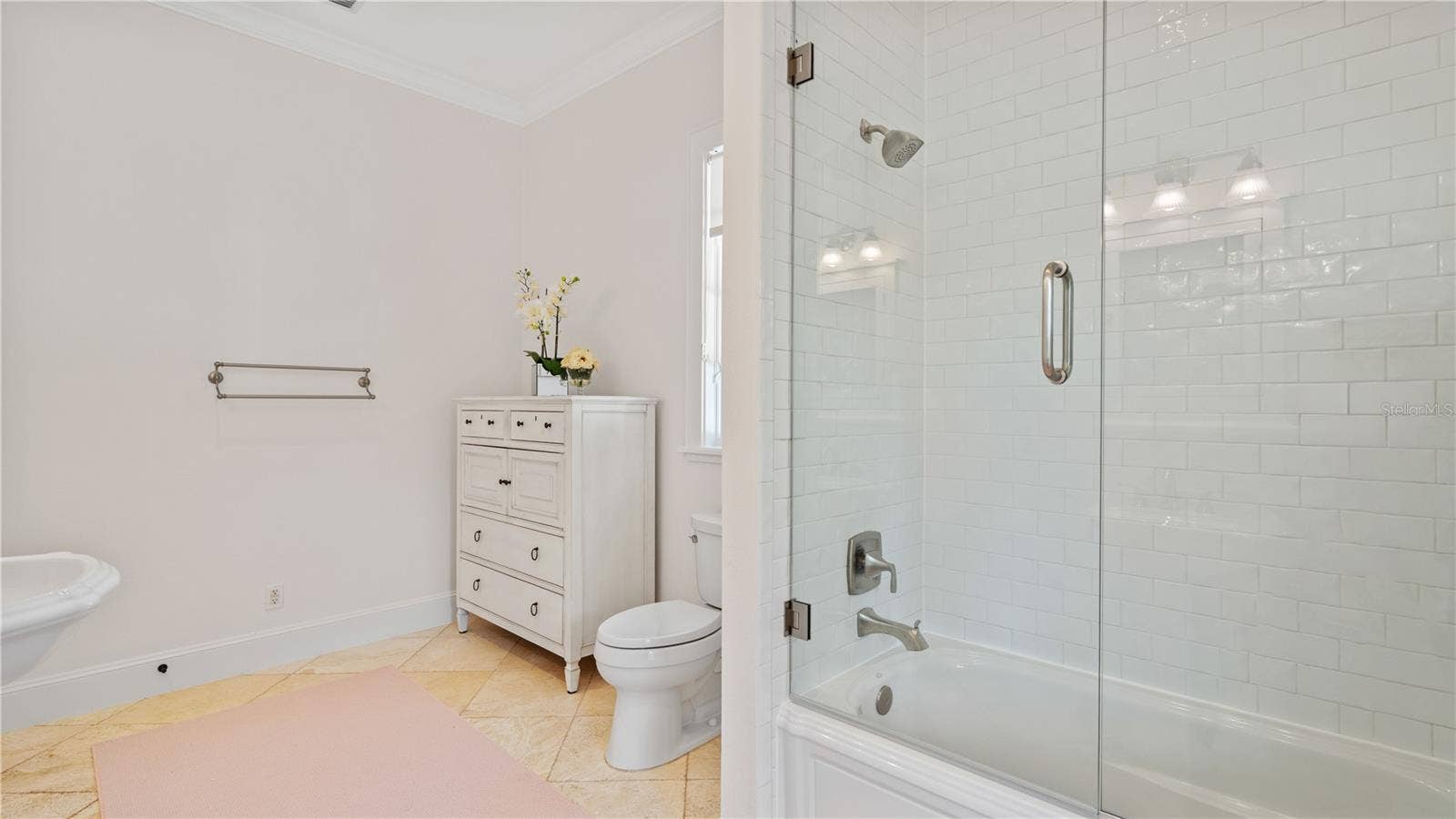651 OLD EUSTIS ROAD, Mount Dora, FL 32757 Bathroom 3 (upstairs)