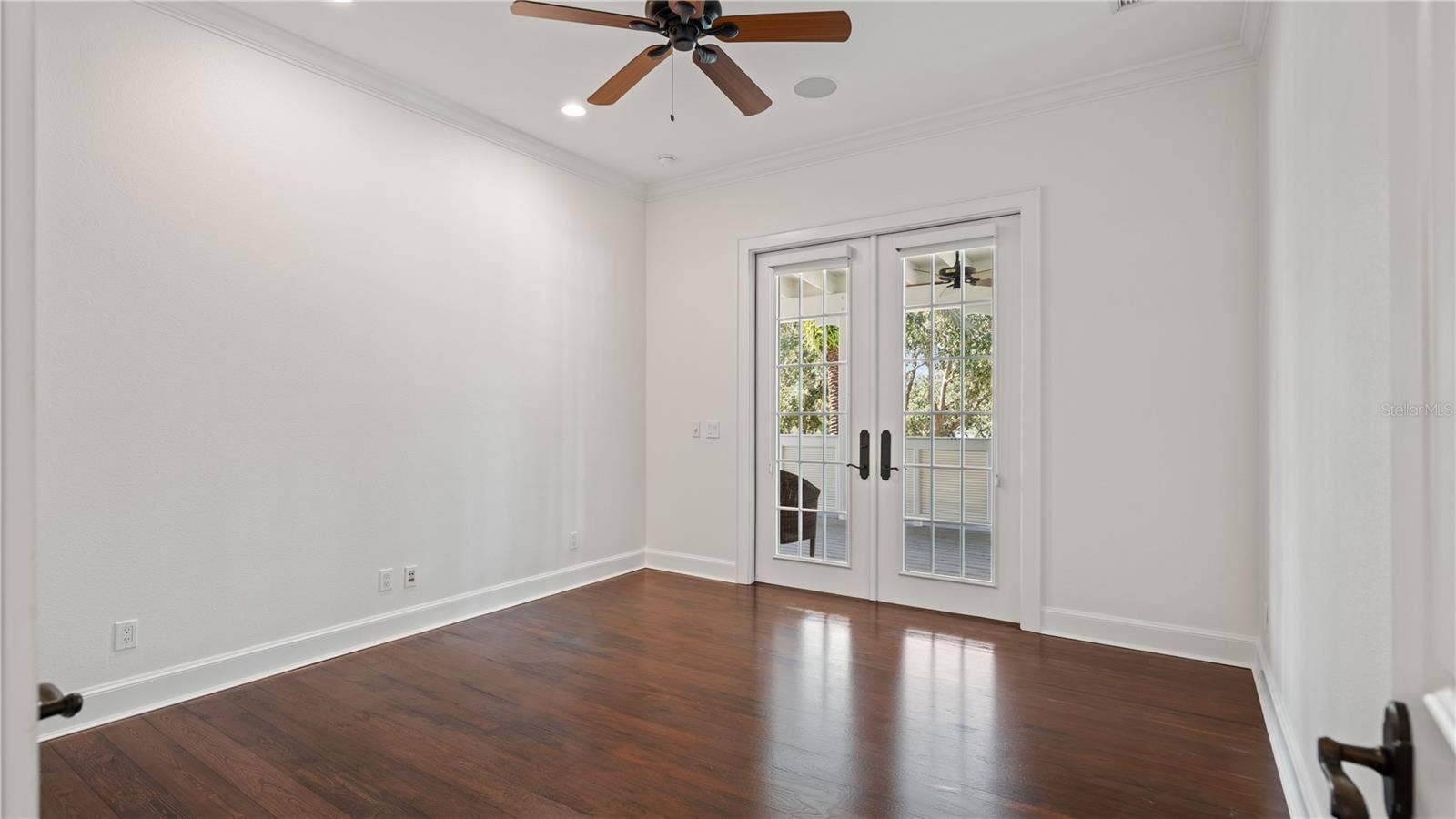 651 OLD EUSTIS ROAD, Mount Dora, FL 32757 Bedroom 3 (upstairs)