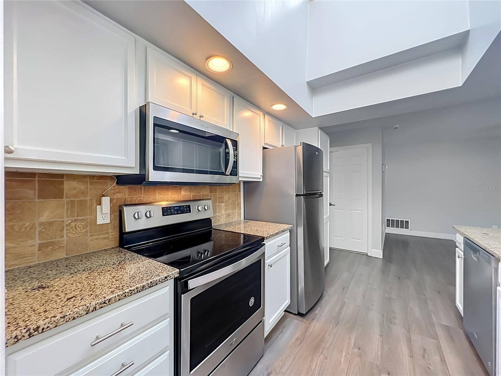 408 MAID OF THE MIST DRIVE, Fern Park, FL 32730