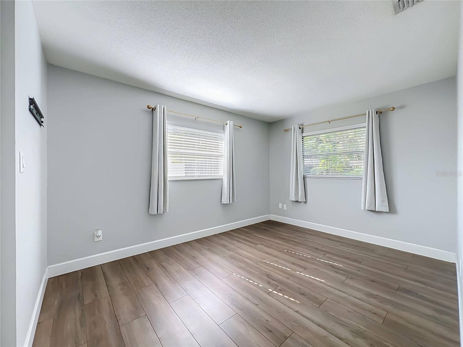 408 MAID OF THE MIST DRIVE, Fern Park, FL 32730