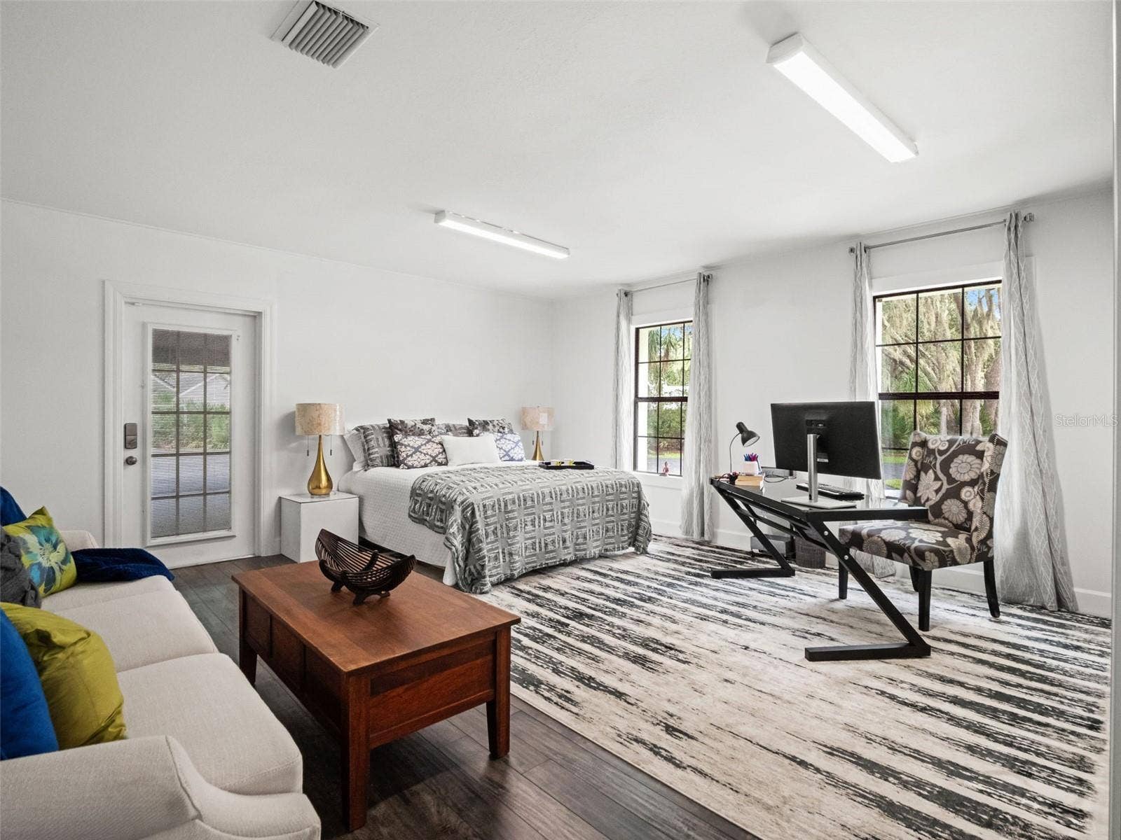 298 LAKE MARKHAM ROAD, Sanford, FL 32771 298 LAKE MARKHAM ROAD, Sanford, FL 32771
