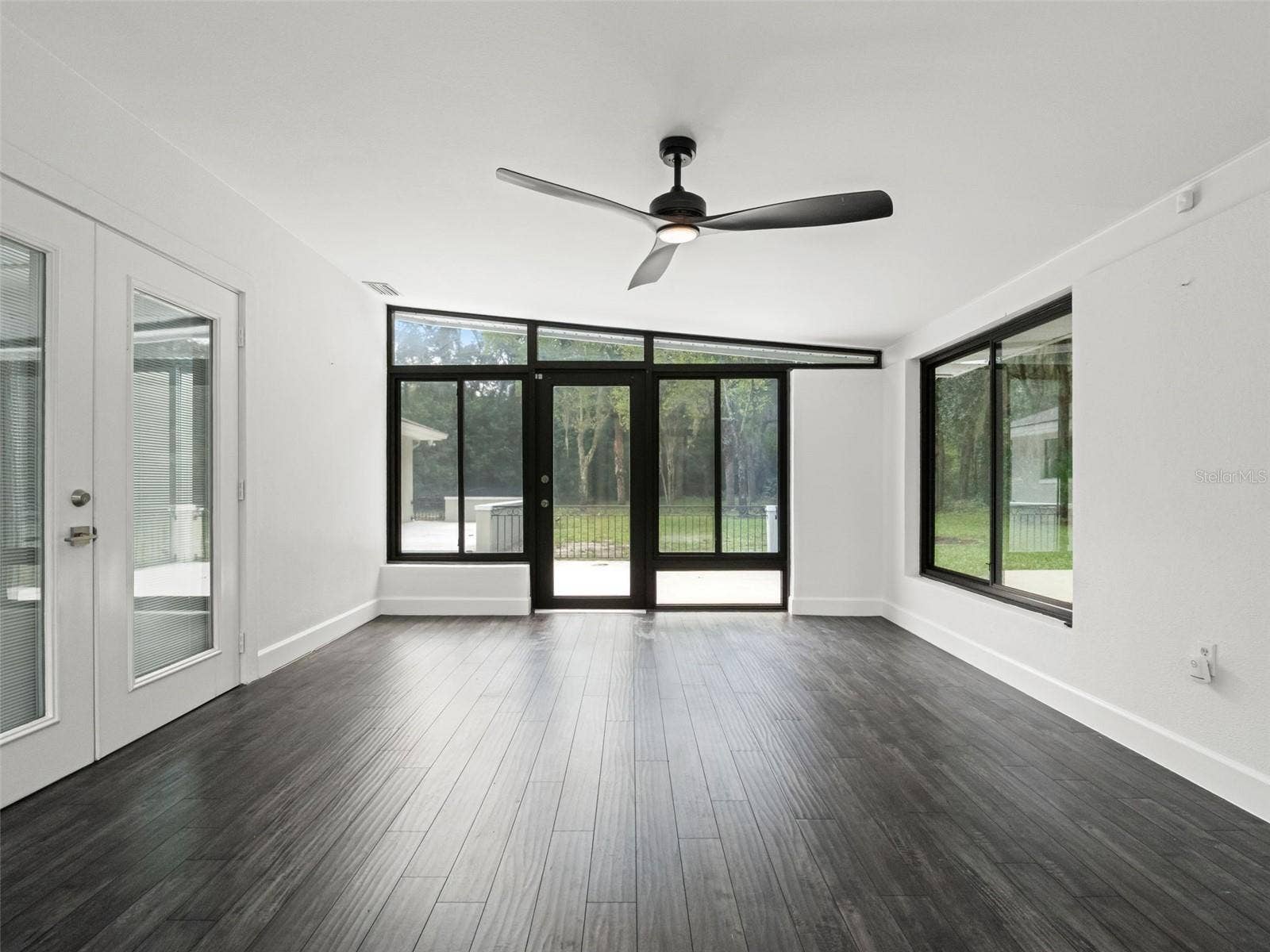 298 LAKE MARKHAM ROAD, Sanford, FL 32771 298 LAKE MARKHAM ROAD, Sanford, FL 32771