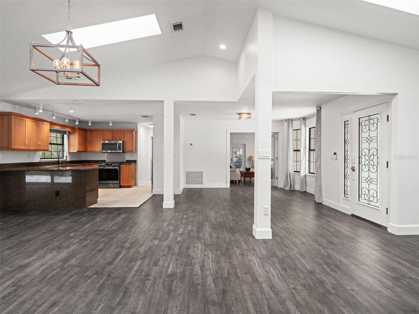 298 LAKE MARKHAM ROAD, Sanford, FL 32771 298 LAKE MARKHAM ROAD, Sanford, FL 32771