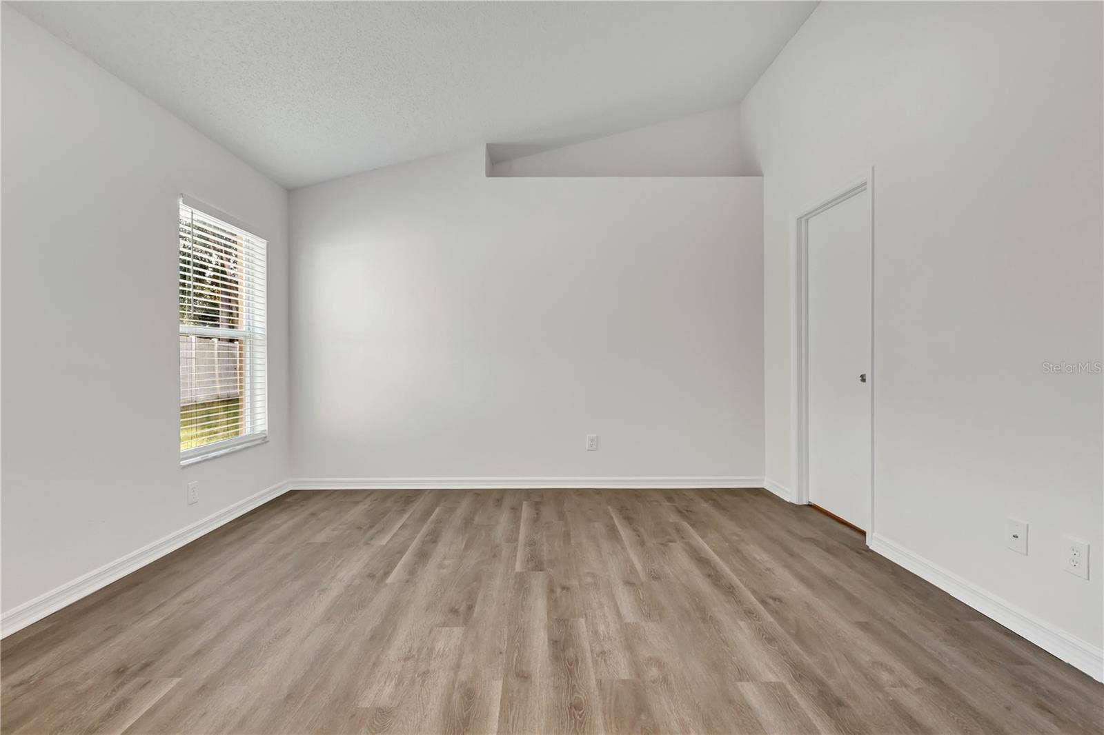 12108 DAWN VISTA DRIVE, Riverview, FL 33578 12108 DAWN VISTA DRIVE, Riverview, FL 33578