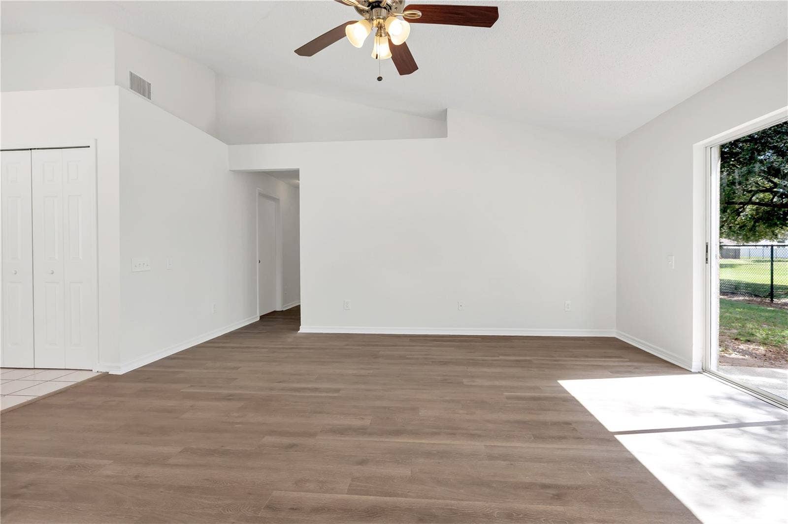 12108 DAWN VISTA DRIVE, Riverview, FL 33578 12108 DAWN VISTA DRIVE, Riverview, FL 33578