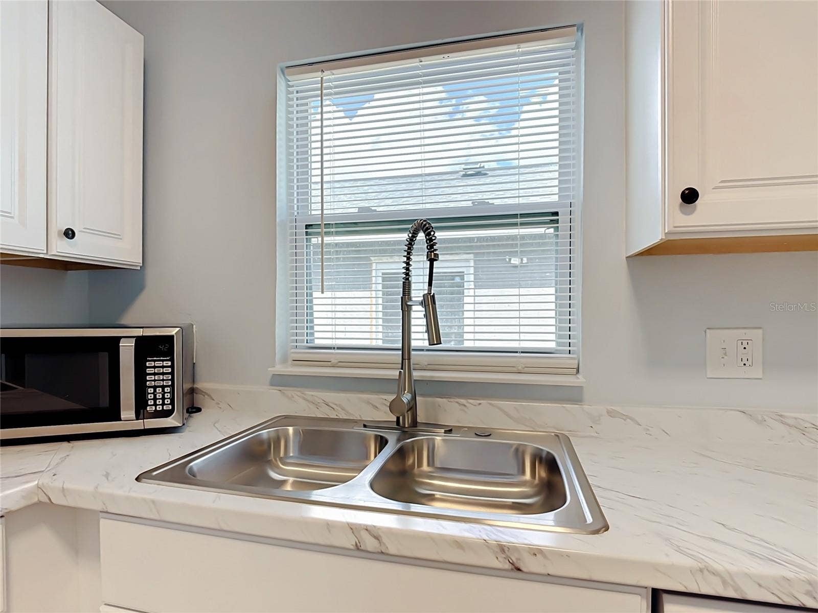 9684 HOLLYHILL DRIVE, Orlando, FL 32824 9684 HOLLYHILL DRIVE, Orlando, FL 32824