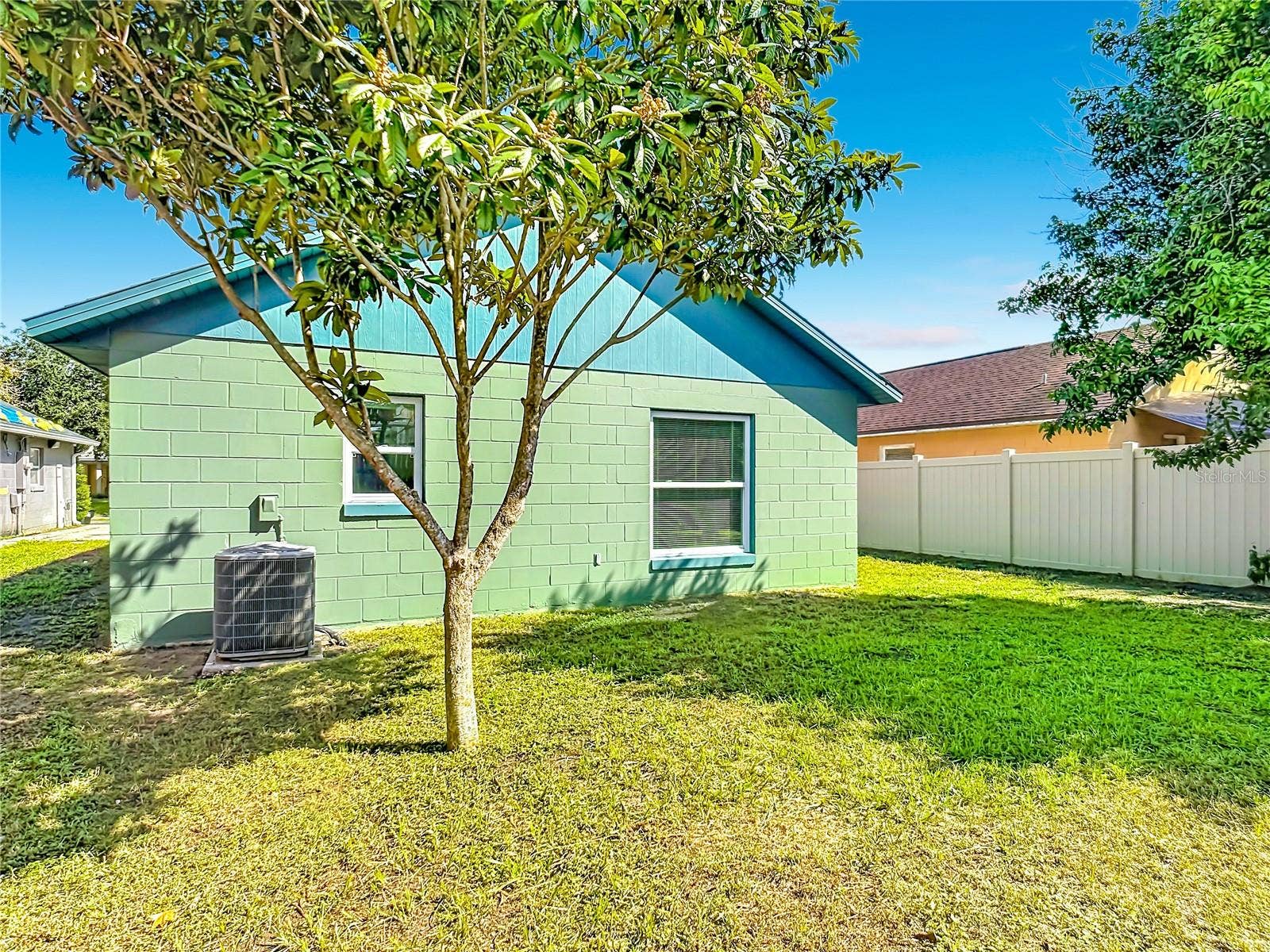 9684 HOLLYHILL DRIVE, Orlando, FL 32824 9684 HOLLYHILL DRIVE, Orlando, FL 32824