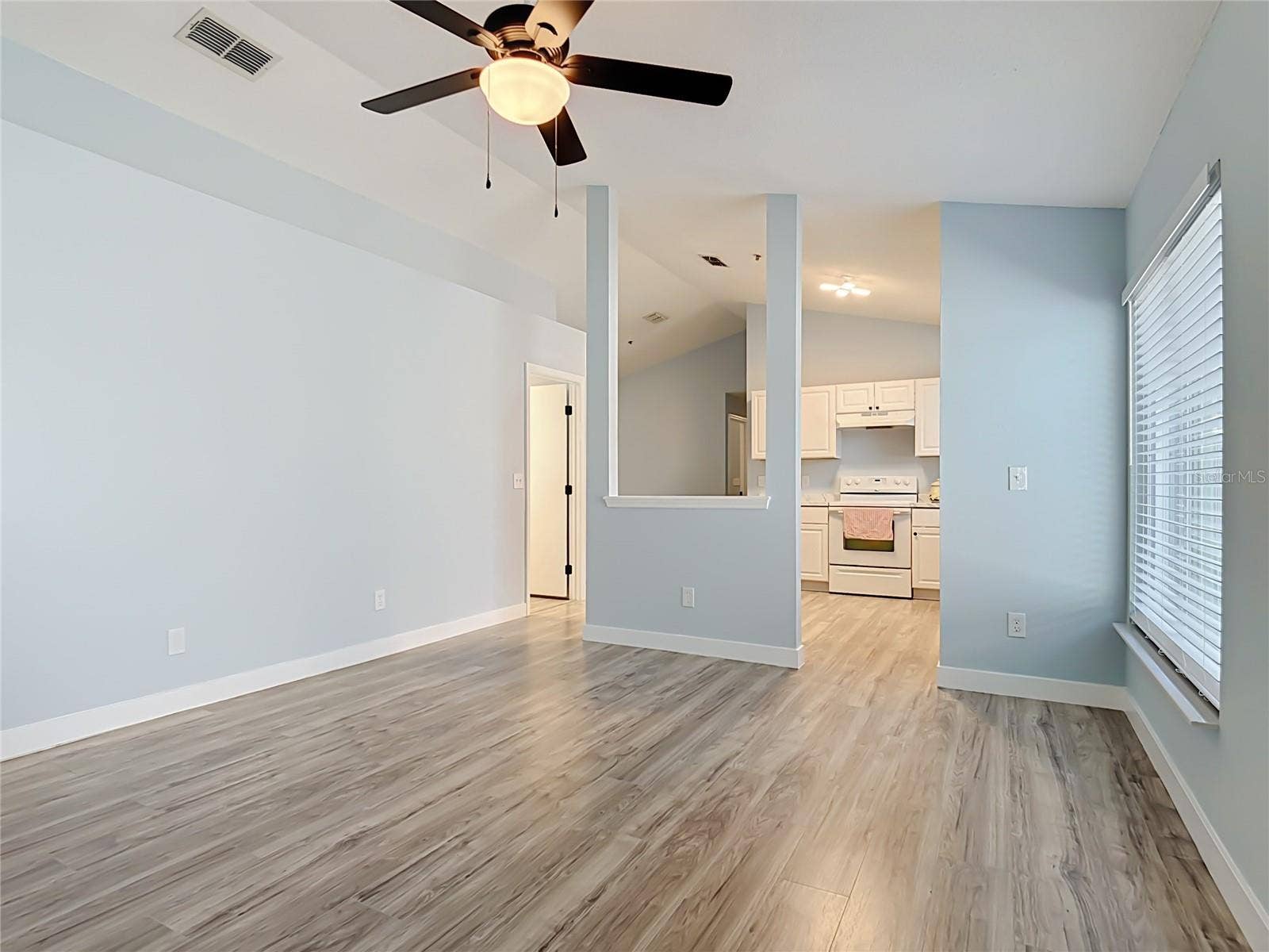 9684 HOLLYHILL DRIVE, Orlando, FL 32824 9684 HOLLYHILL DRIVE, Orlando, FL 32824